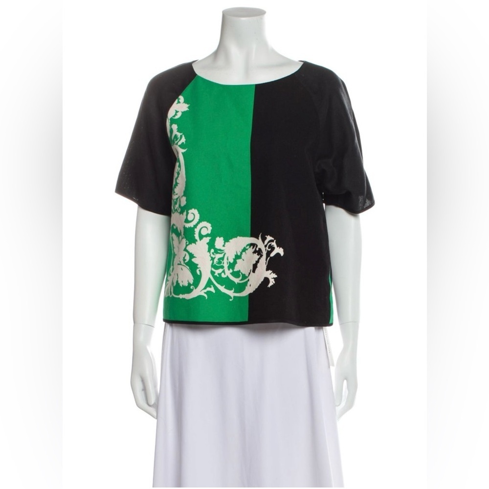 Tibi Printed Bateau Neckline T-Shirt Size: XL US 12